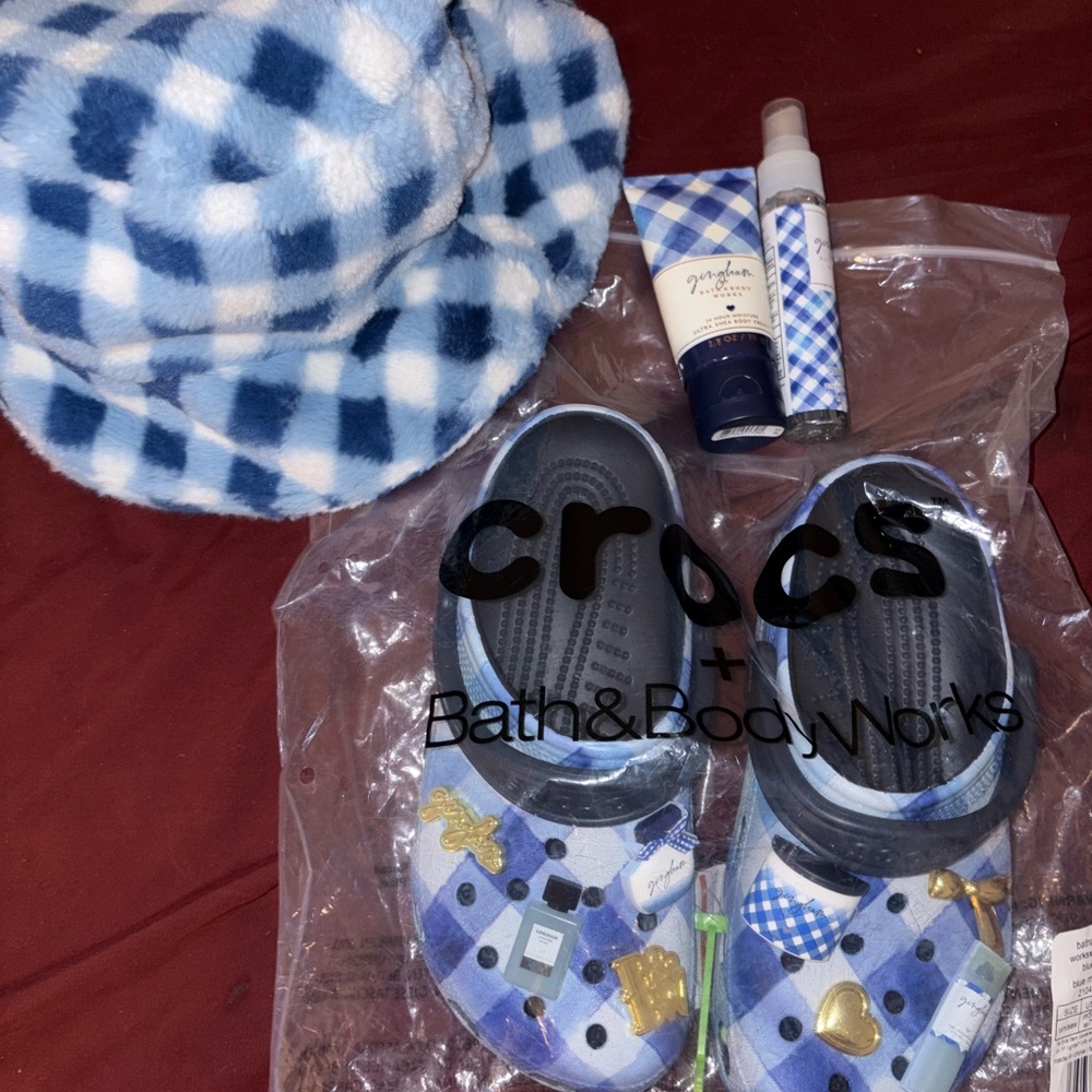 Bath & Body Works Gingham Limited Edition Crocs BNWT